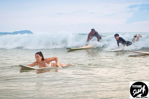 Surf เล่นอย่างไร พื้นฐานไม่ยากต้องฝึกหัด