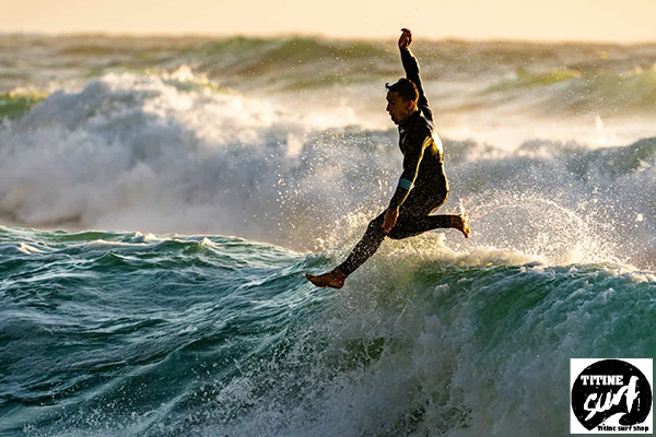 บทความแนะนำ การเล่นเซิร์ฟบอร์ด Surf ยังไงให้ปลอดภัย titine-surf-shop.comบทความ